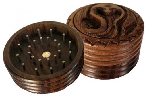 Holzgrinder, 50 mm Ø, mit Magnet, 2-teilig, Kobra-Motiv 